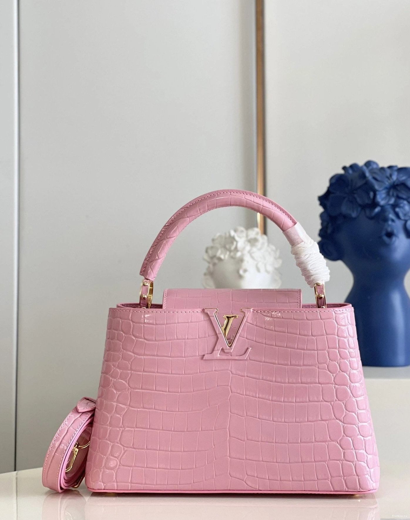 Frstbag ru MM LOUIS CAPUCINES VUITTON 0803